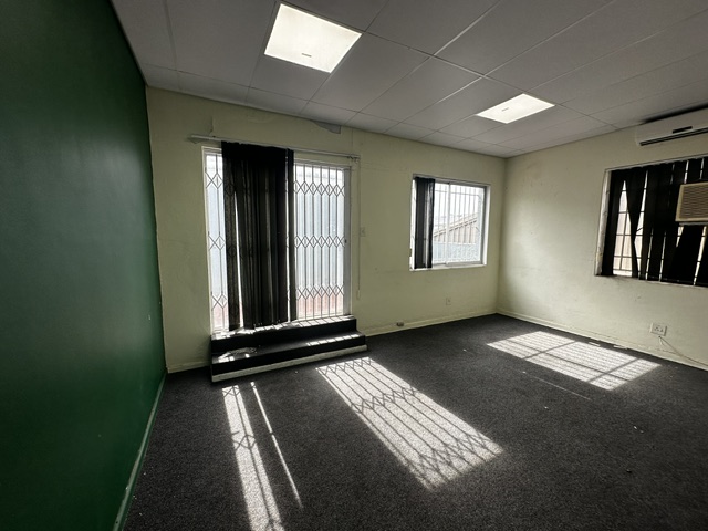 To Let Commercial Property for Rent in Paarden Eiland Western Cape